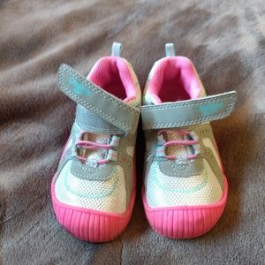 Girls Oshkosh shoes
